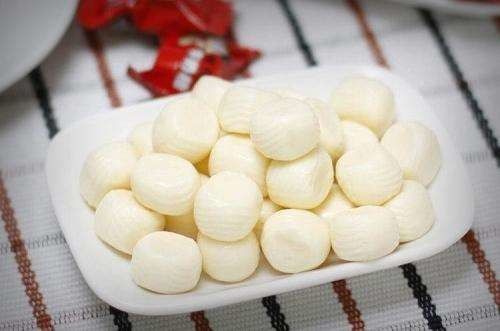 เครื่องบรรจุถุงขนมนมเสียงรบกวนต่ำขนาดเล็ก